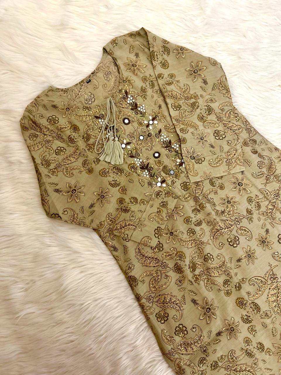 GREEN VINE SUIT SETS