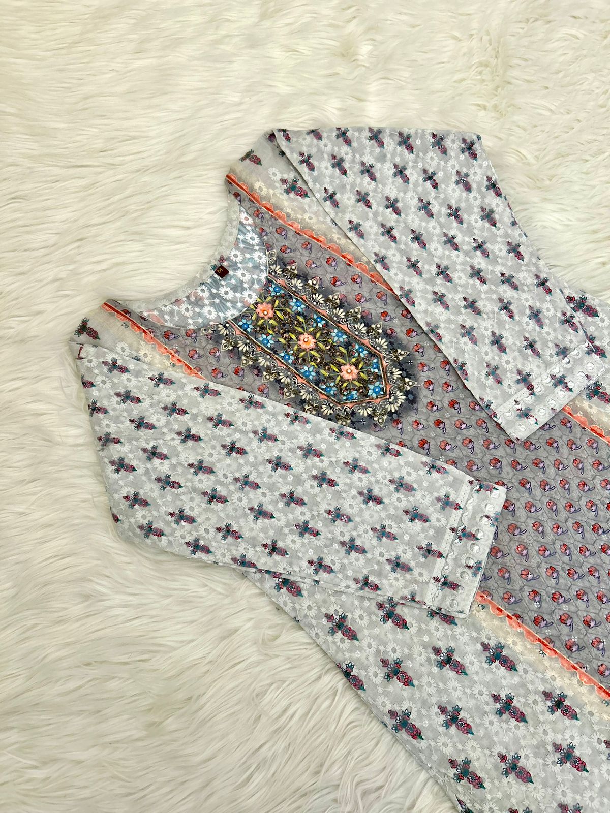CHARCOAL CHIC SUIT SETS