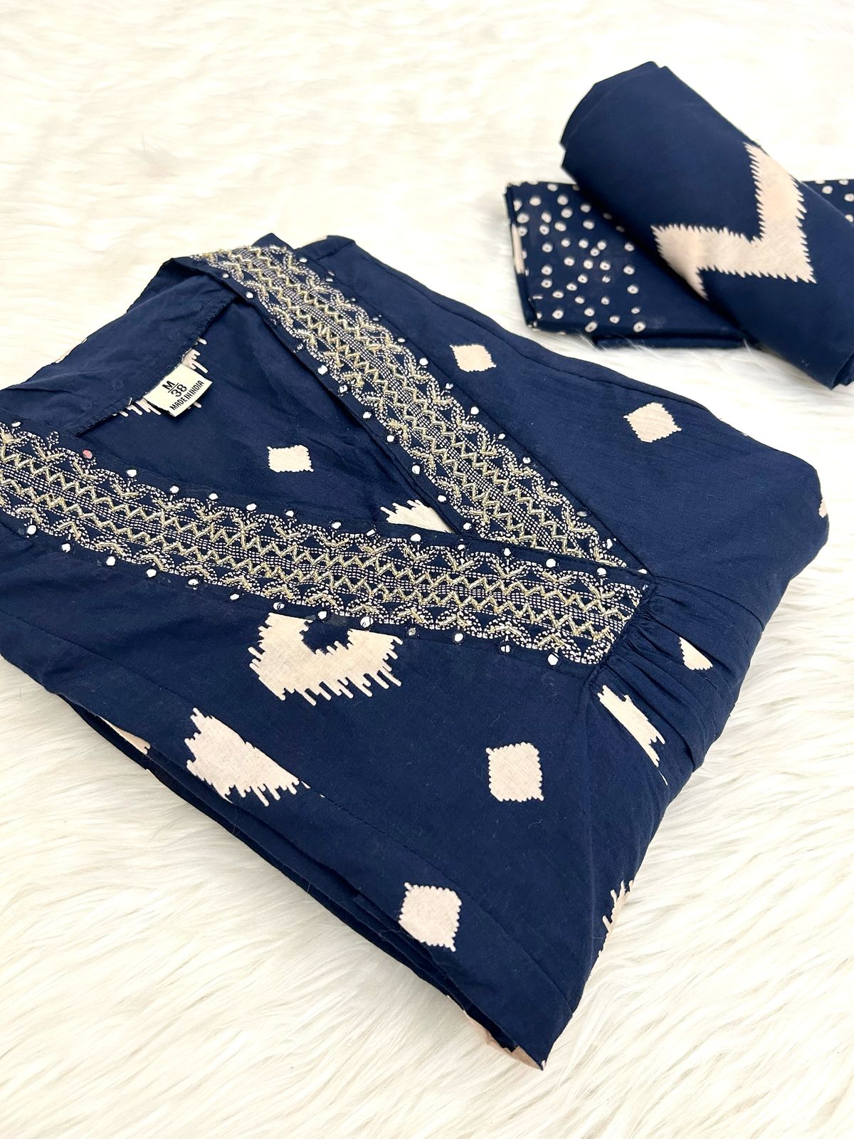 BLANK RENEW A-LINE SUIT SET