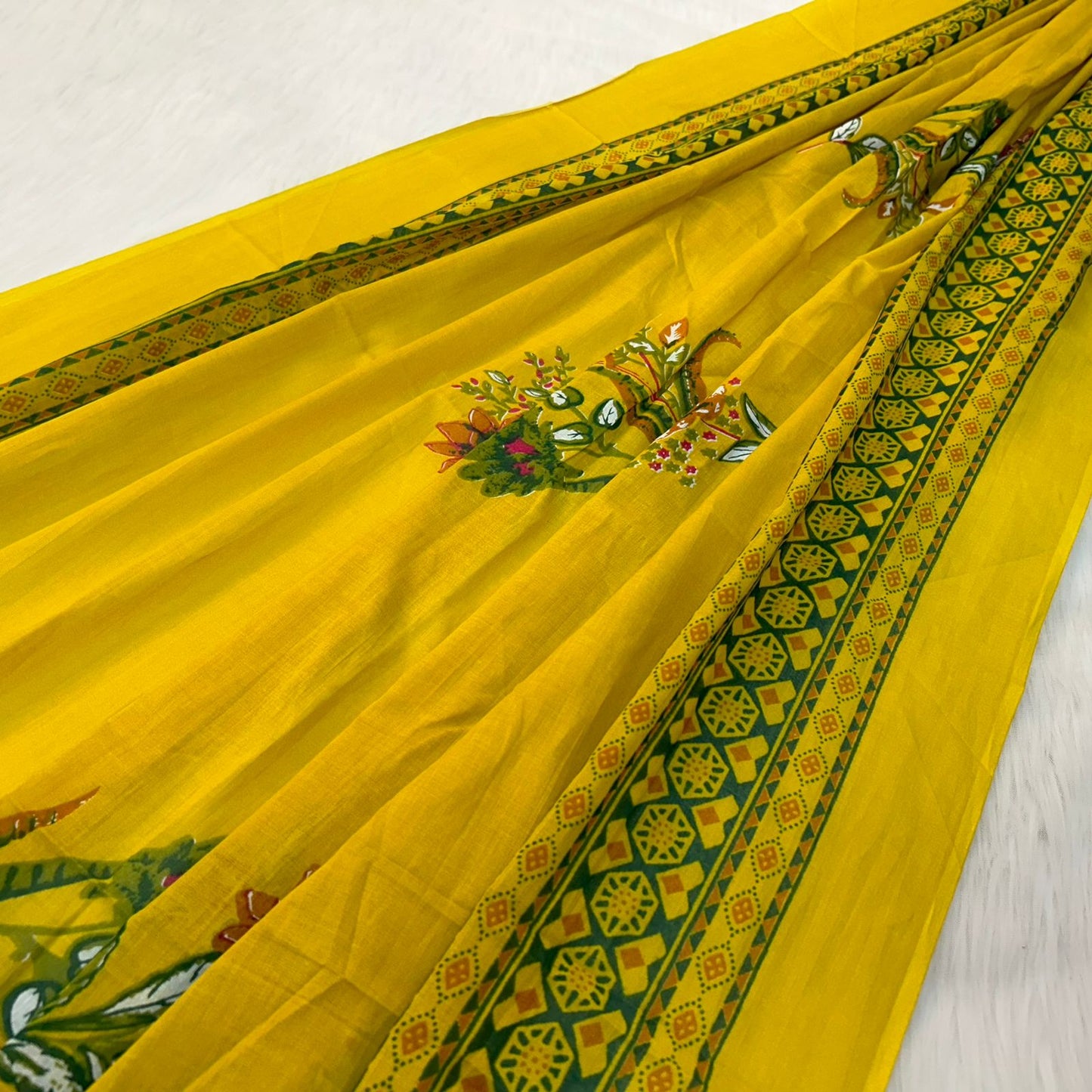 SEHR YELLOW SUIT SET