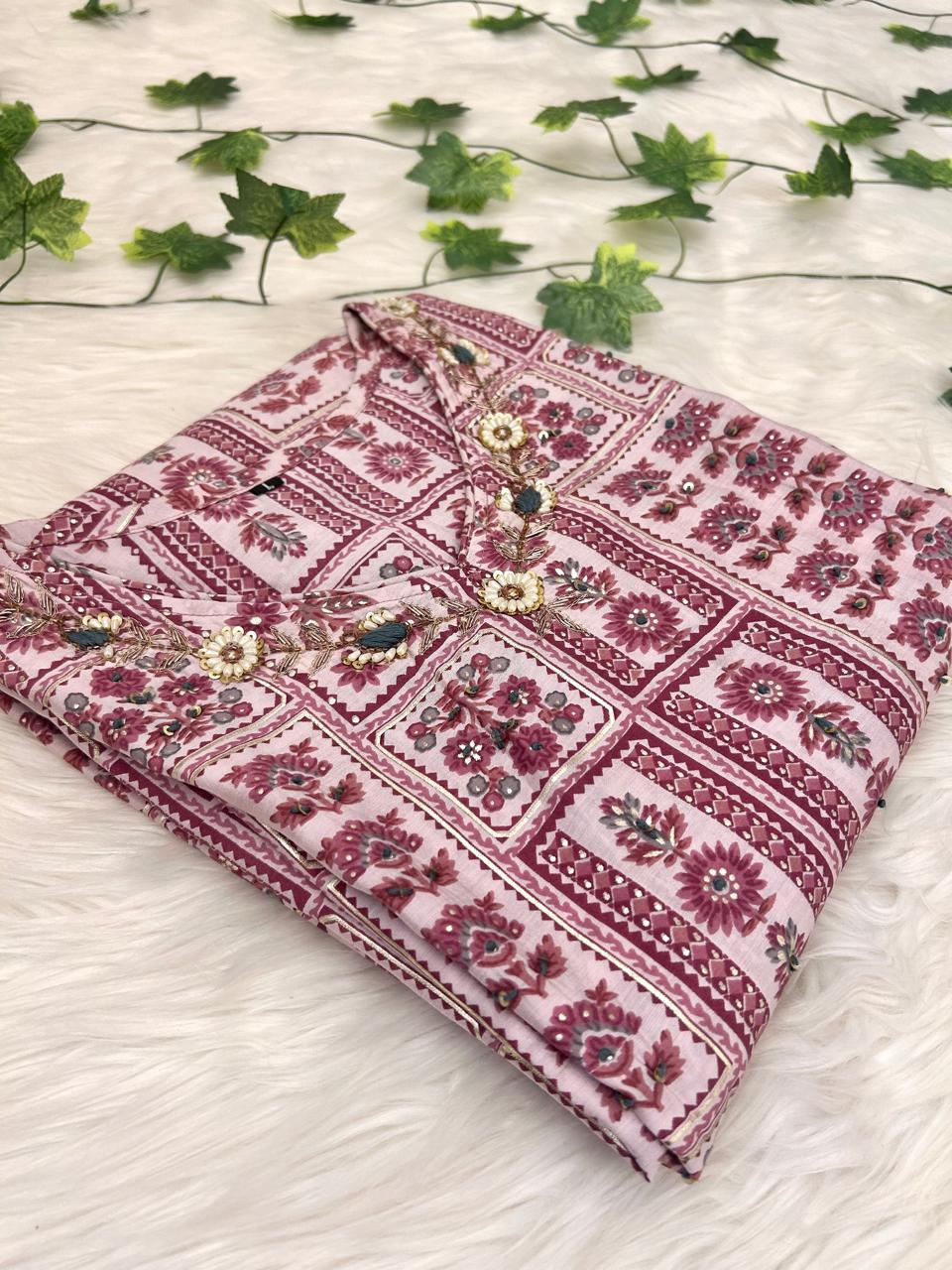 SOFT ROSE SUIT SETS