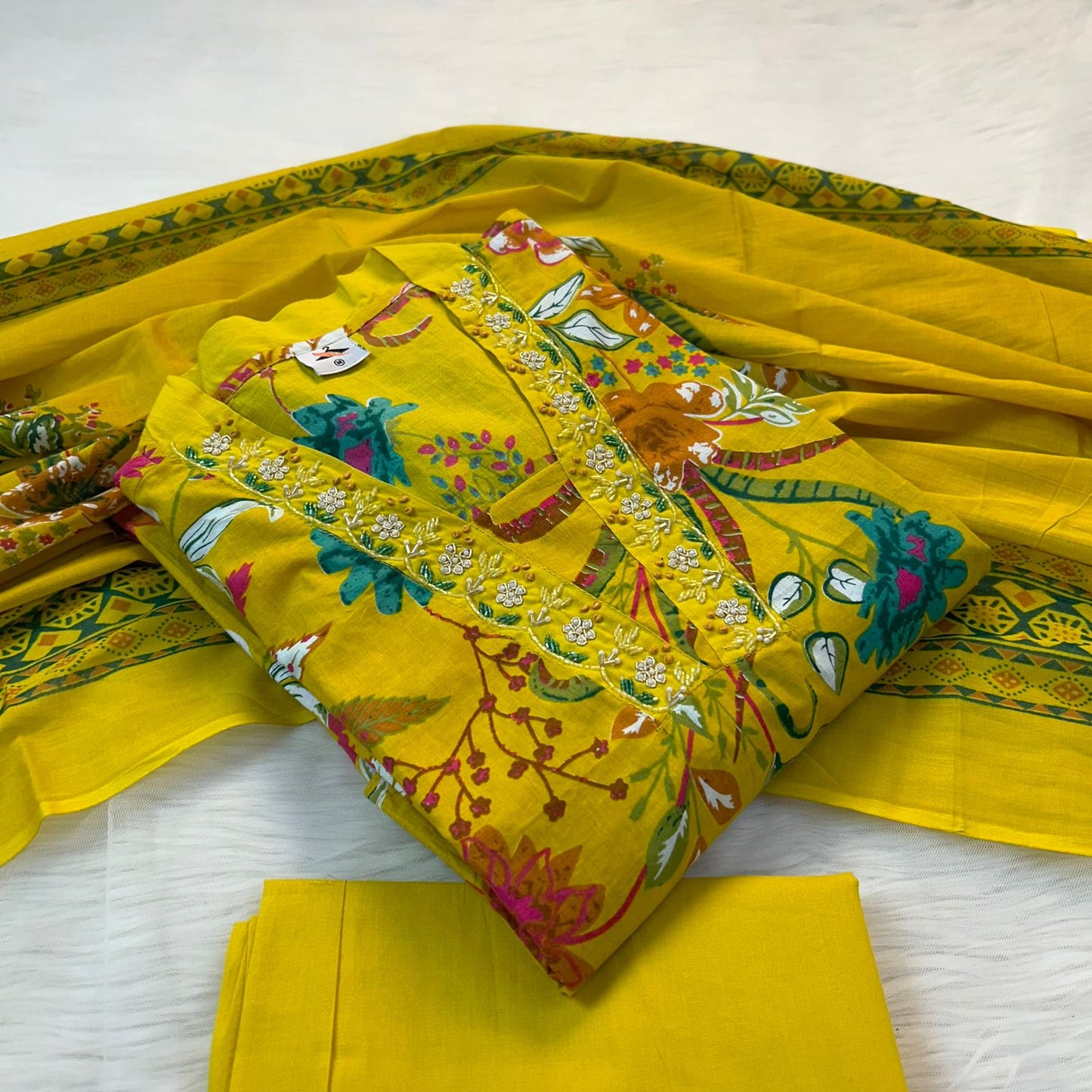 SEHR YELLOW SUIT SET
