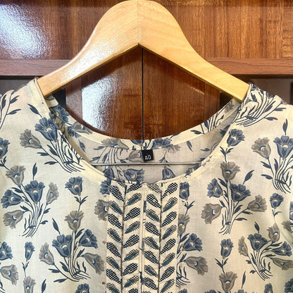 WHITE ON WHITE SUIT SETS