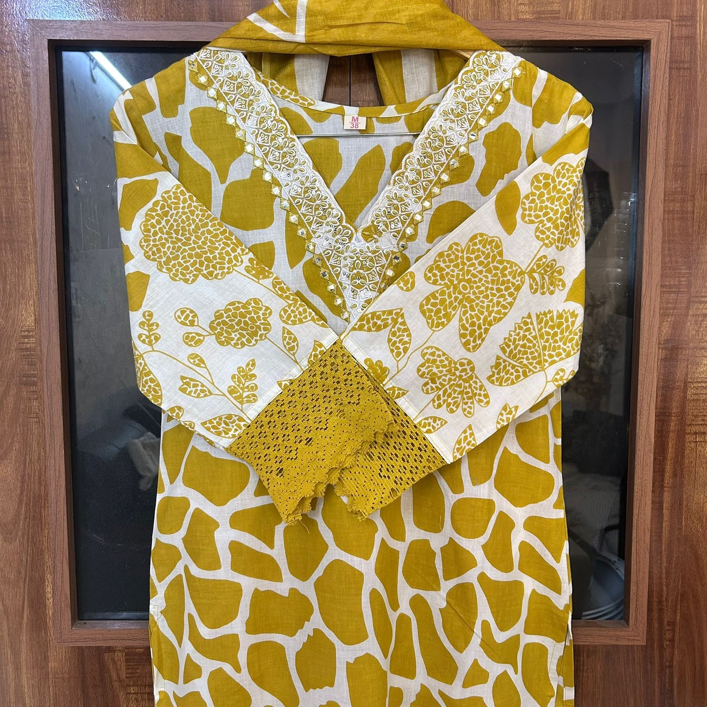 MEHR YELLOW SUIT SET
