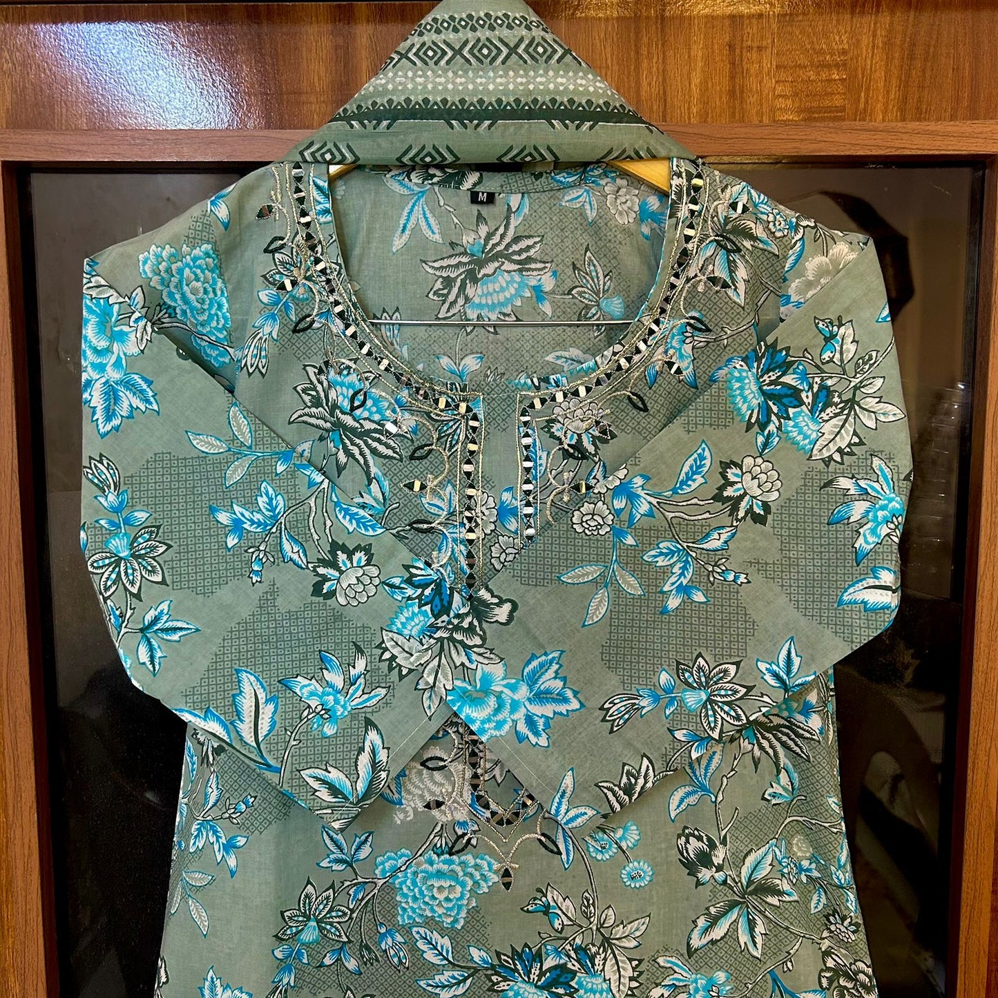 SMOKEY ELEGANCE SUIT SET